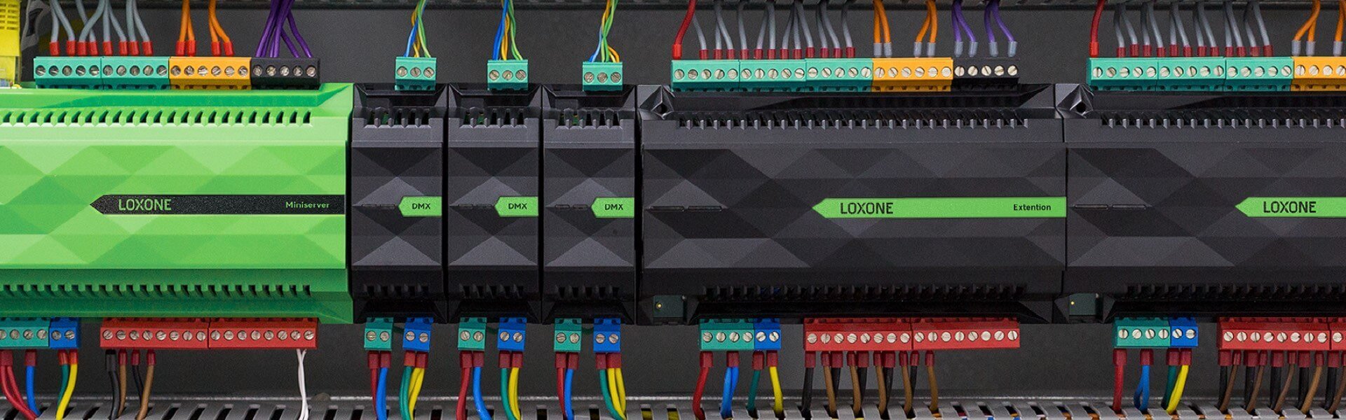 Miniserver a Extensiony v rozvaděči