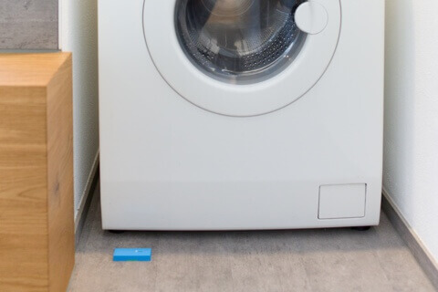 čidlo úniku vody pod pračkou