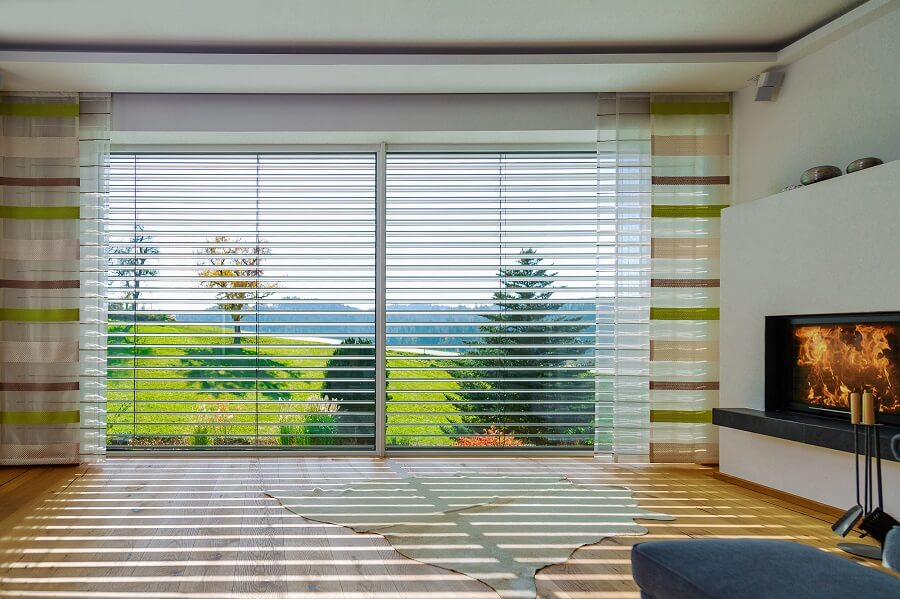 Stínění obývacího pokoje