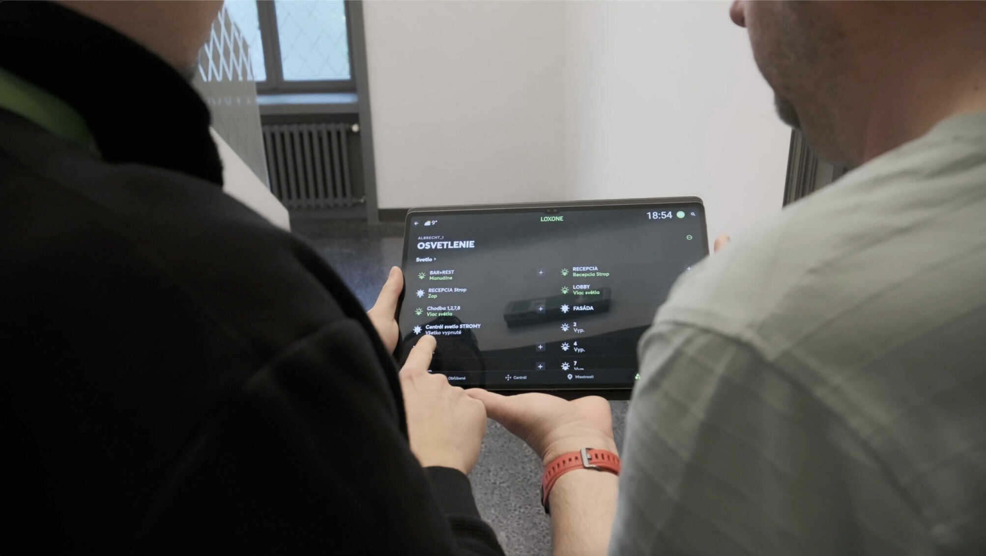 Jednoduché ovládání osvětlení přes aplikaci