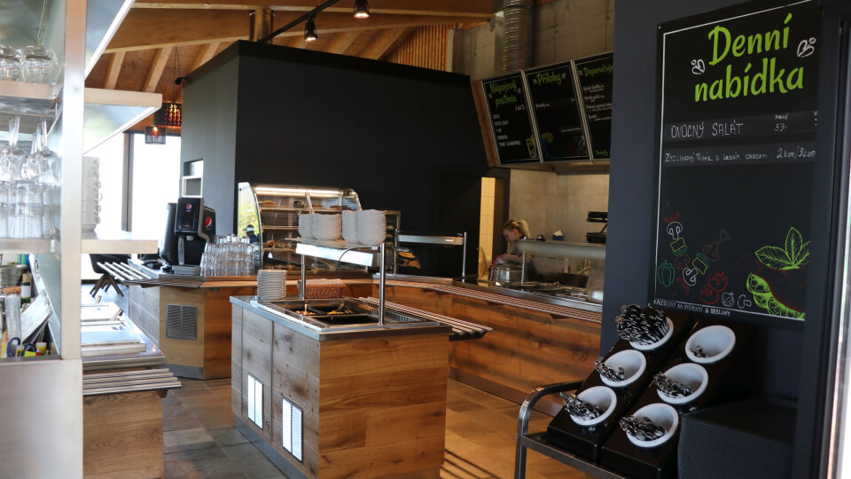 Restaurace v horní stanici