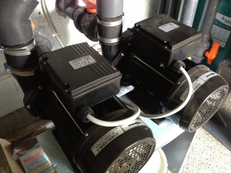 Steuerung der Poolpumpen