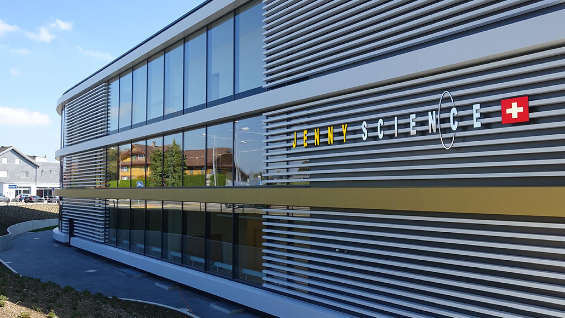 Pohľad na novú budovu Jenny Science zvonku