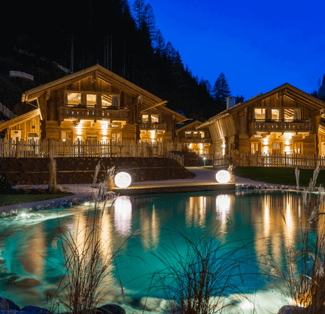 Chalet retreat with lake and mountain views