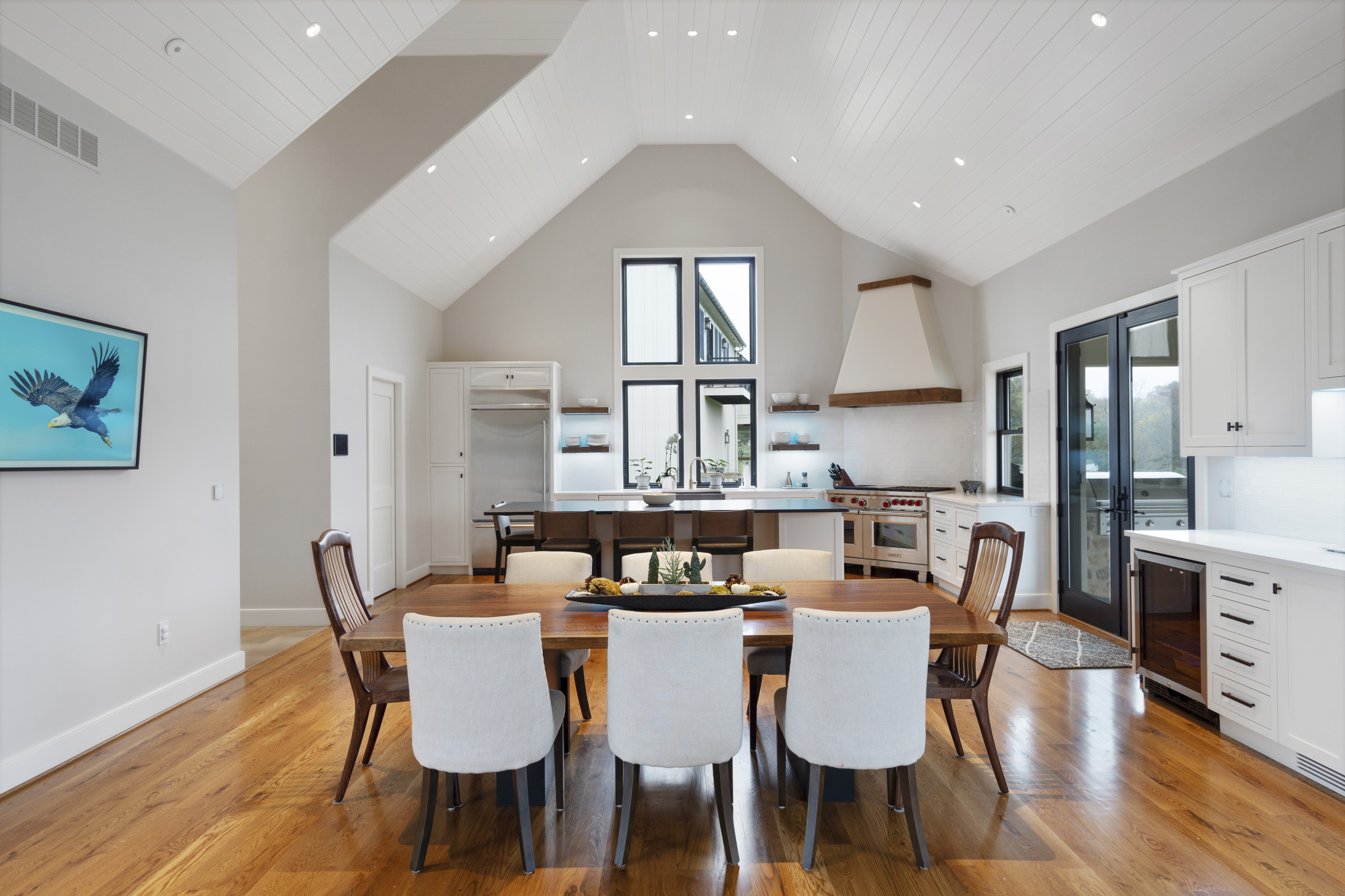 Bright dining area with LED Spots
