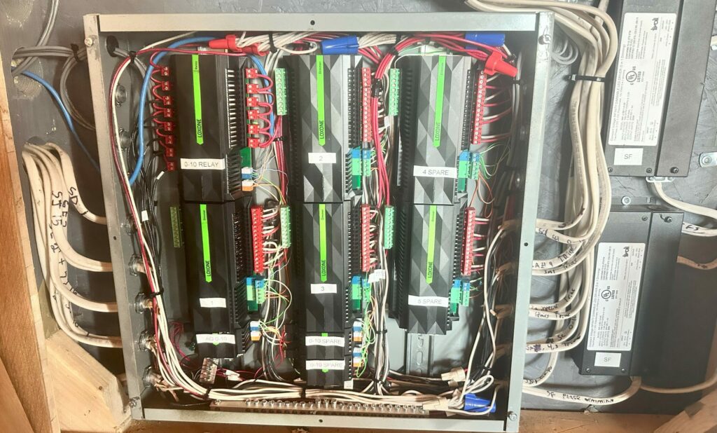 Loxone smart home instal