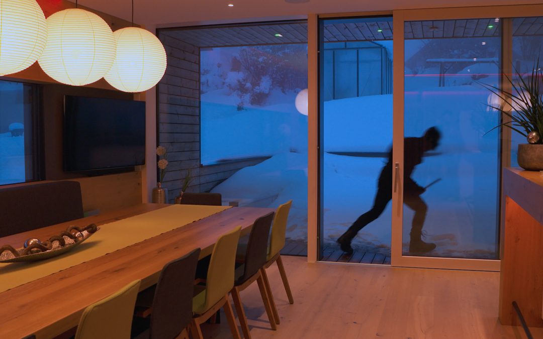 Disfruta de tus vacaciones con nuestro sistema de alarma y seguridad