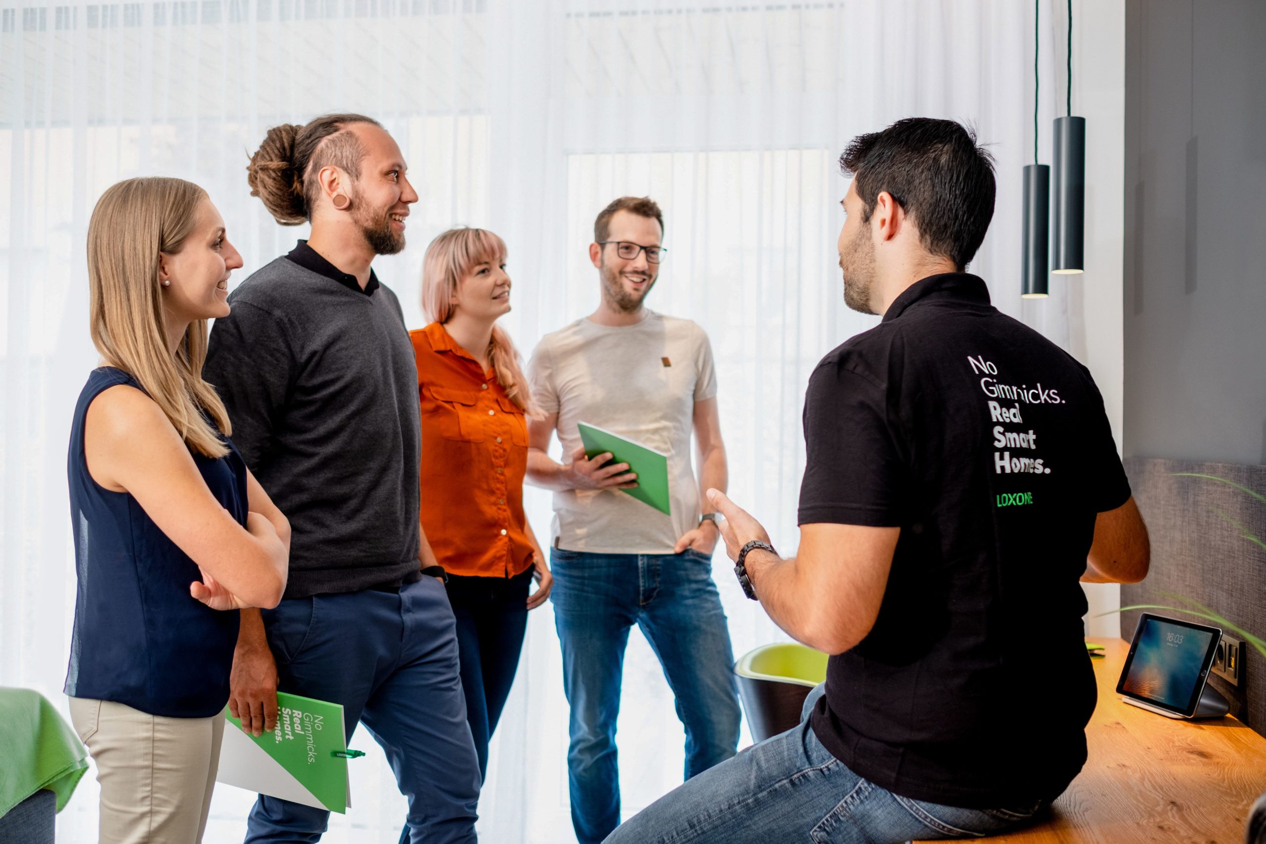 utilisateurs d'un bâtiment tertiaire sensibilisés aux bonnes pratiques énergétiques