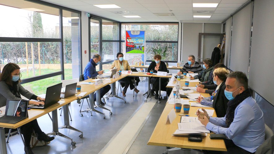 réunion de travail dans un bâtiment tertiaire 