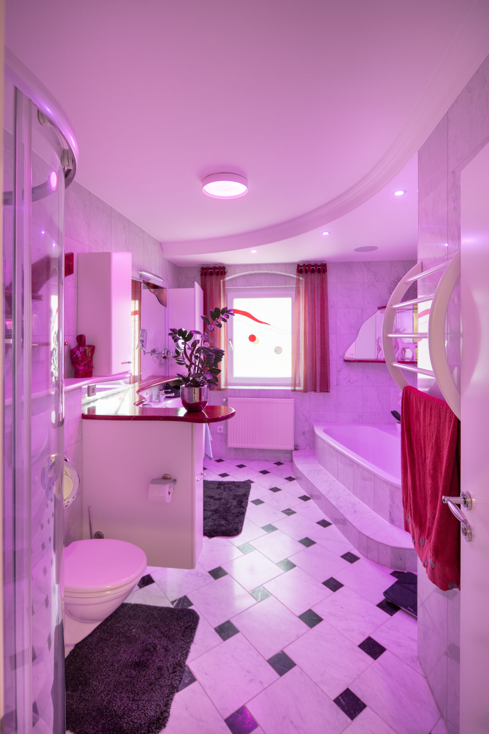 DALI Beleuchtung im Hotel Nils am See automatisiert mit Loxone.