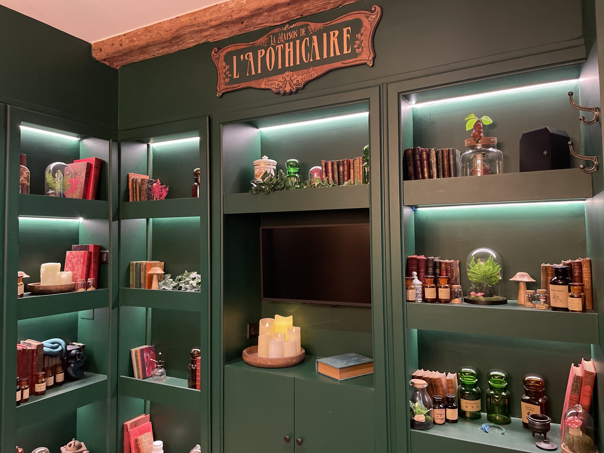 Relaxačná zóna vo wellnesse Welialand (v pozadí na stene Loxone Touch)