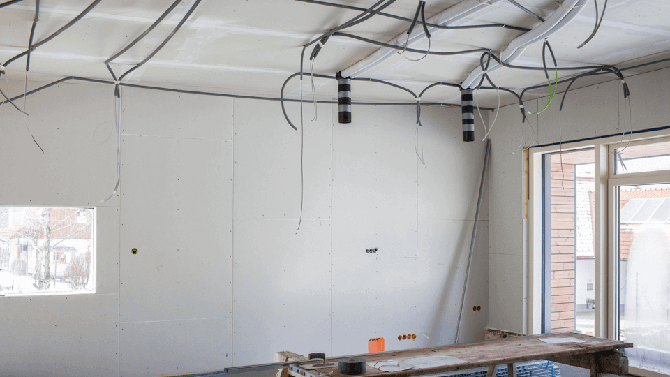 Camera dove si fa una pianificazione illuminotecnica