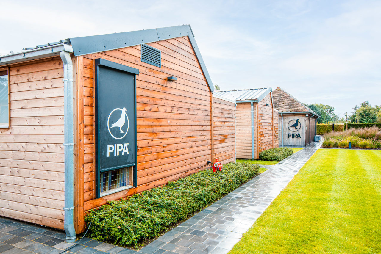 Geautomatiseerd duivenhok<br />
Pigeon Paradise<br />
PIPA<br />
Loxone