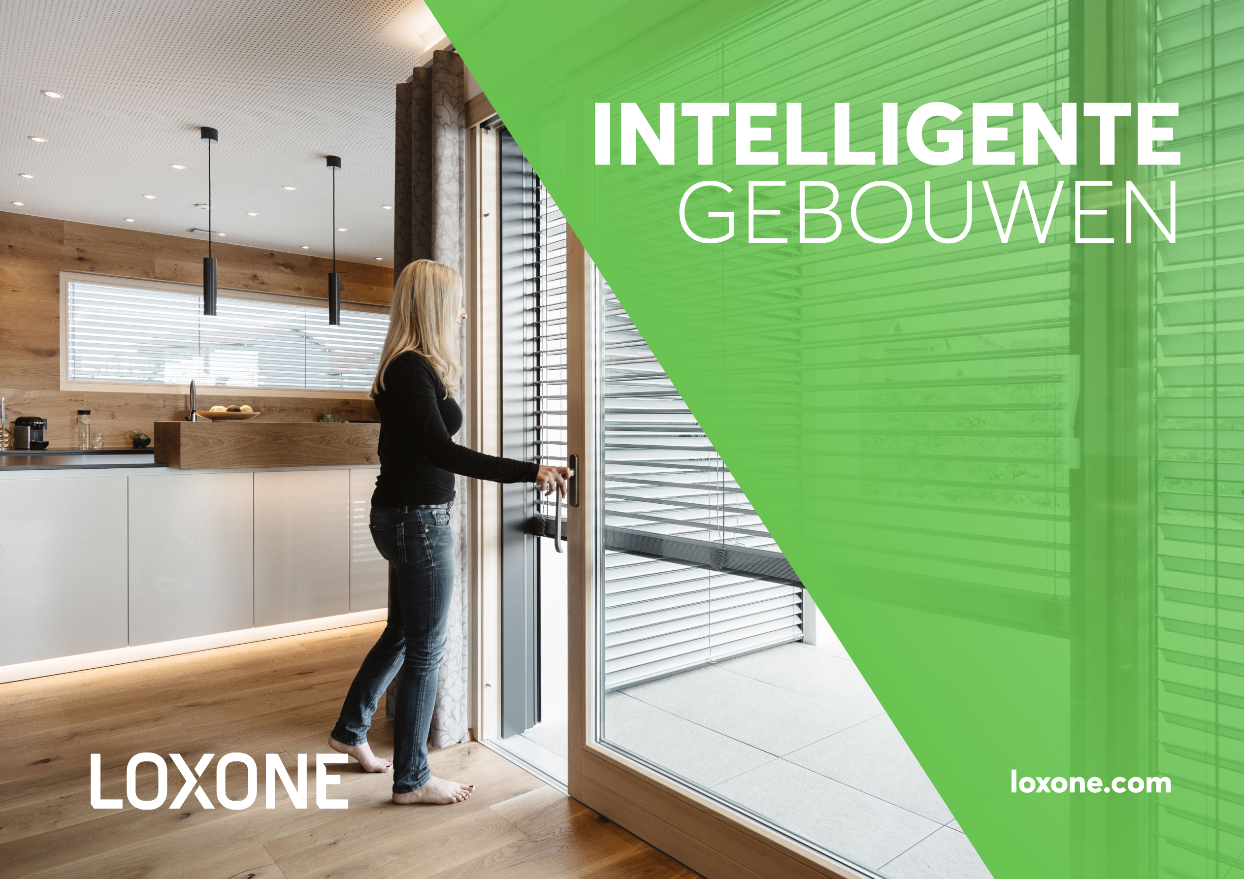 De cover van de whitepaper "Intelligente gebouwen" van Loxone.