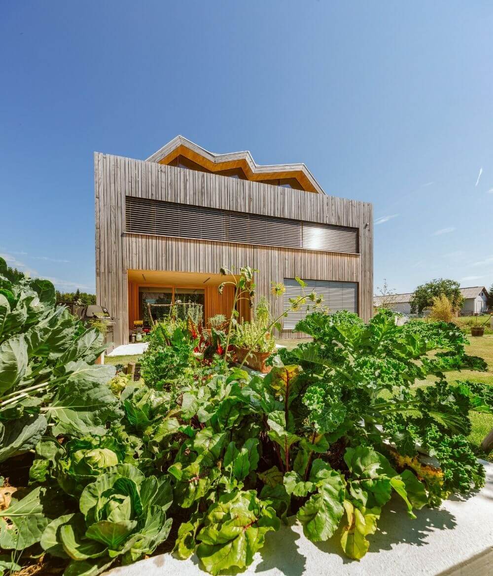 Dom z drewnianą konstrukcją