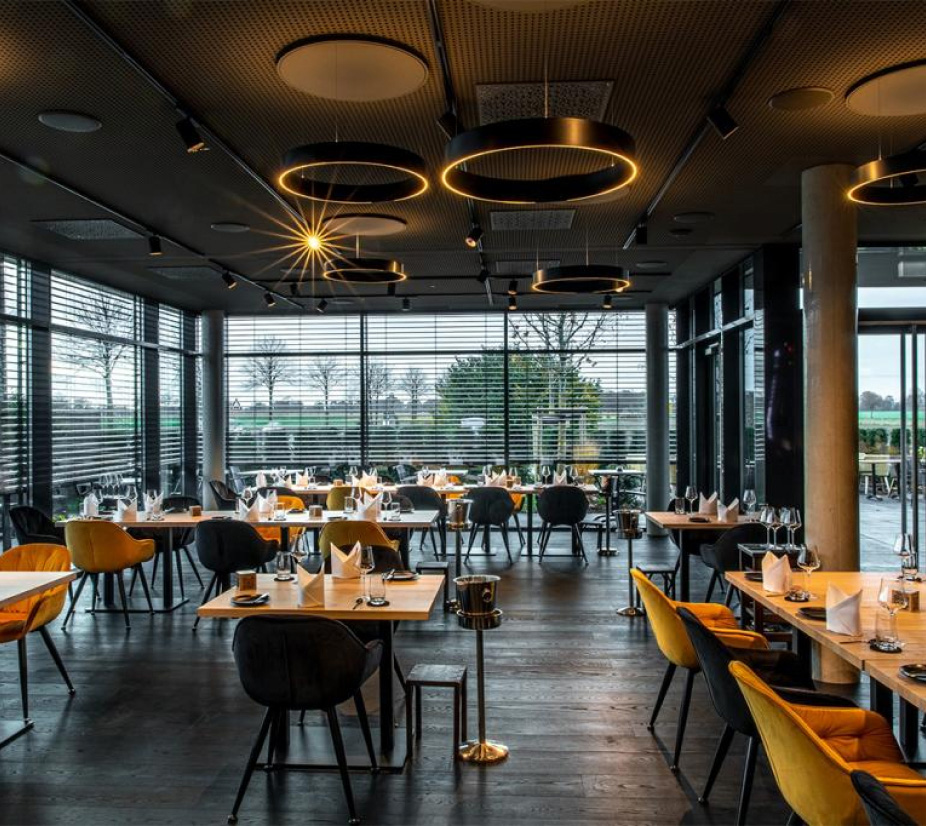 Wnętrze restauracji hotelu