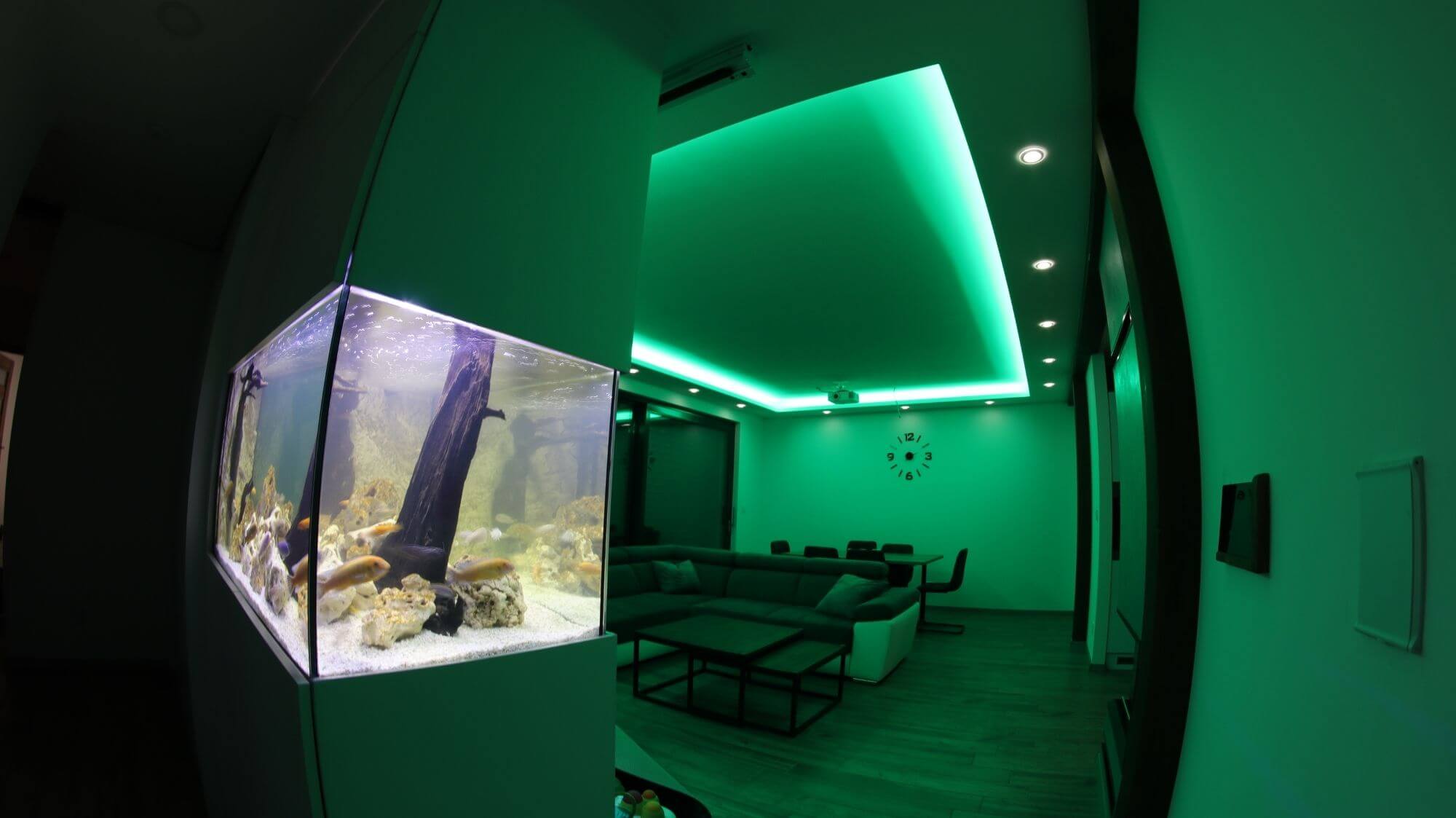 Nastrój świetlny w salonie