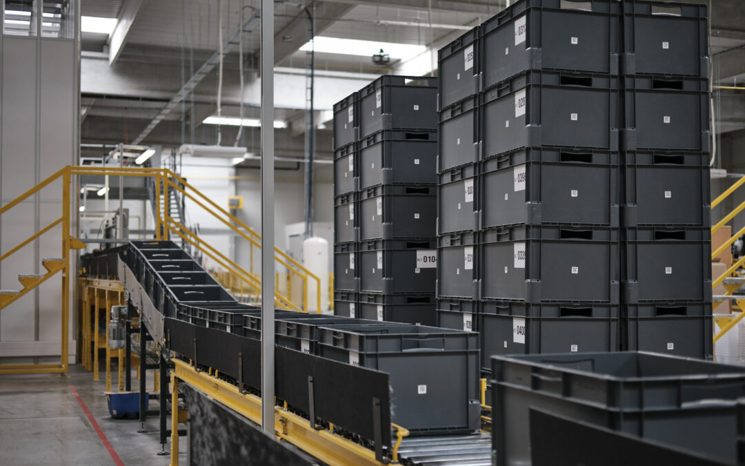 Nowocześnie zautomatyzowana hala magazynowa