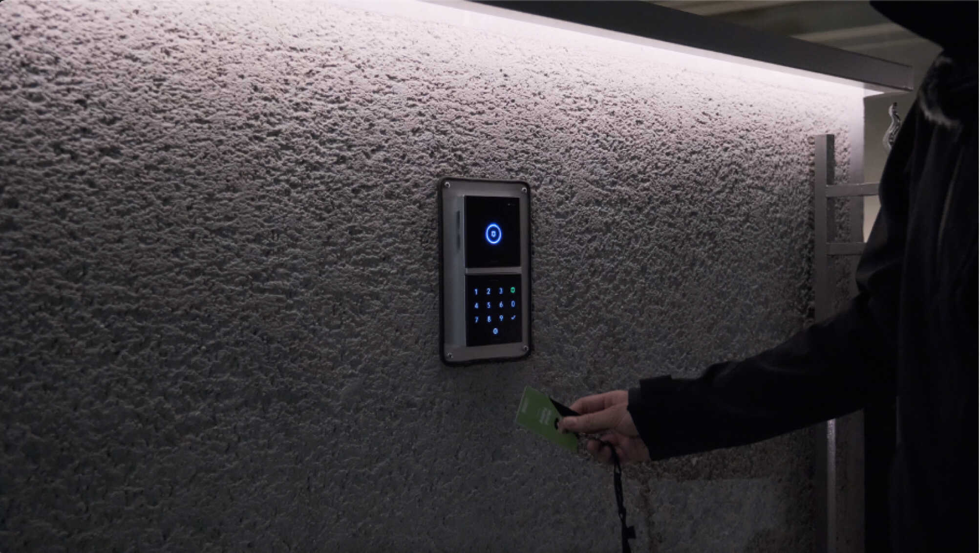 Klawiatura NFC upraszcza proces rejestracji gości i pracowników.