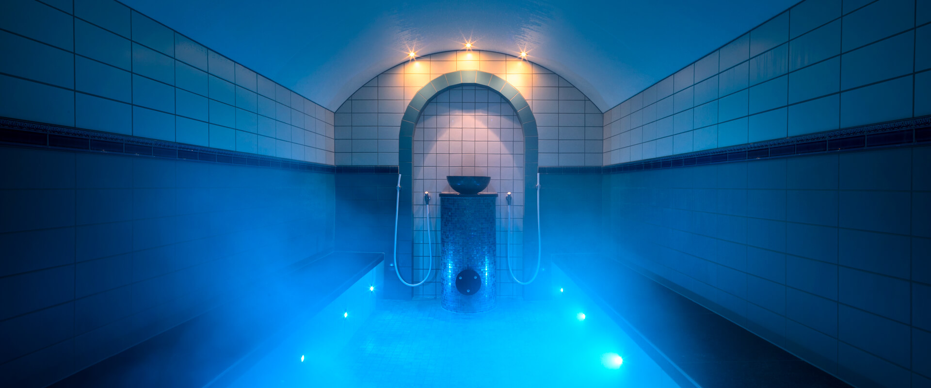 Sauna s modrým osvetlením