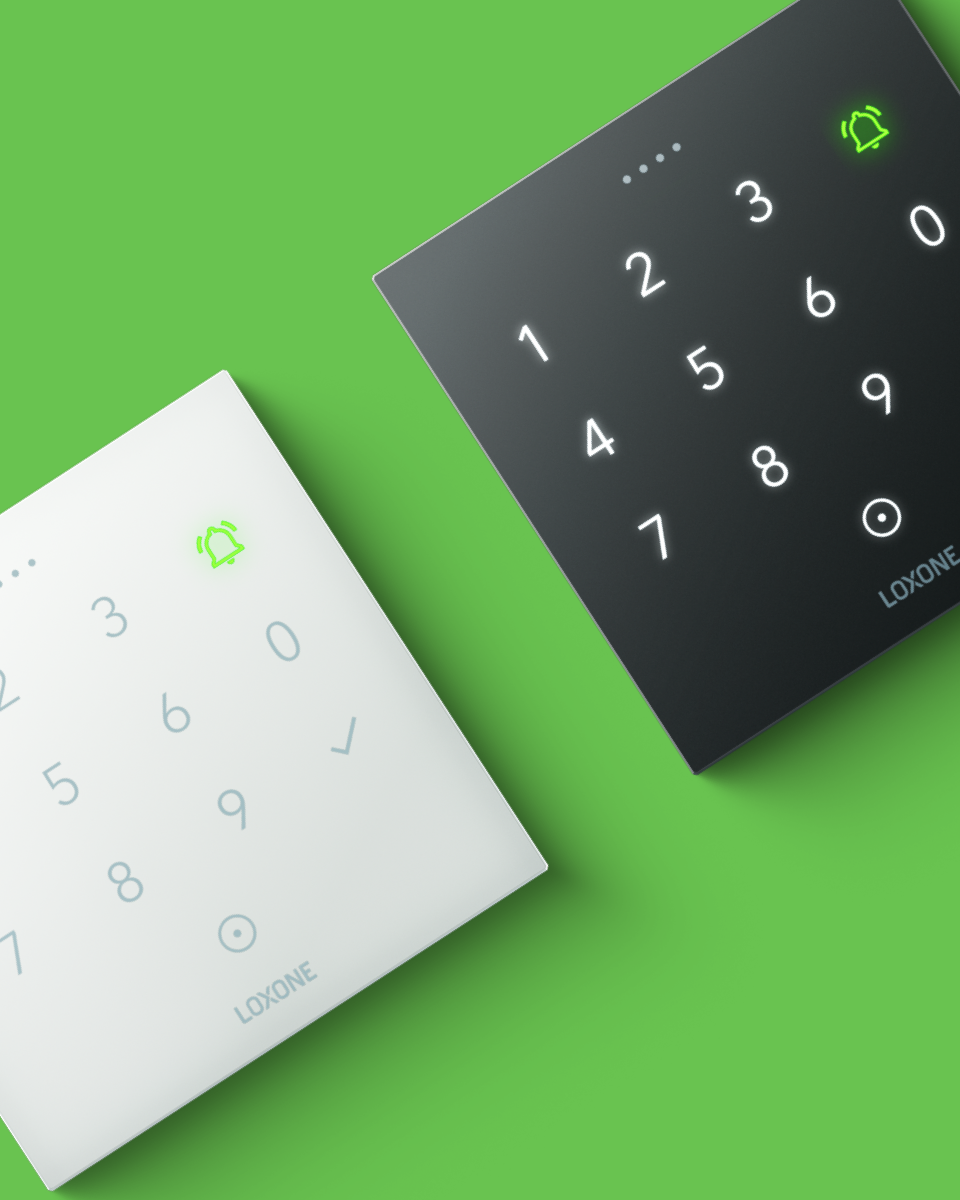 NFC Code Touch v bielej a antracitovej farbe