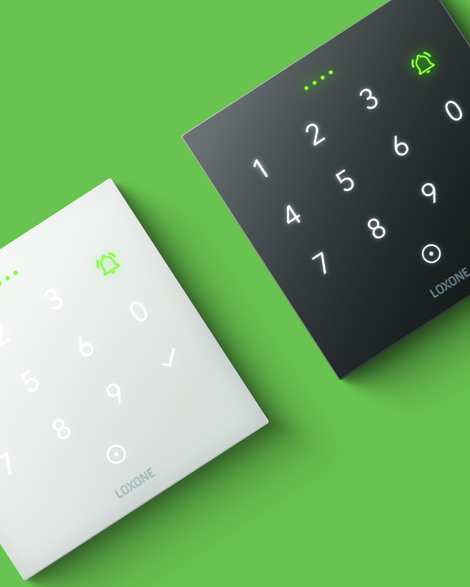 NFC Code Touch v bielej a antracitovej farbe