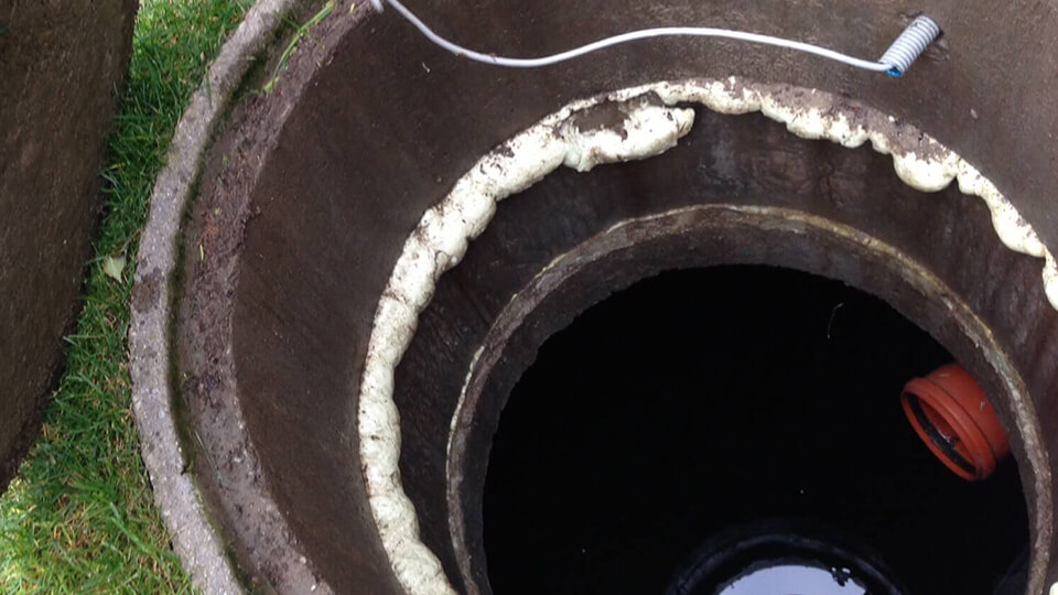 Inteligentná retenčná nádrž a meranie hladiny vody v studni