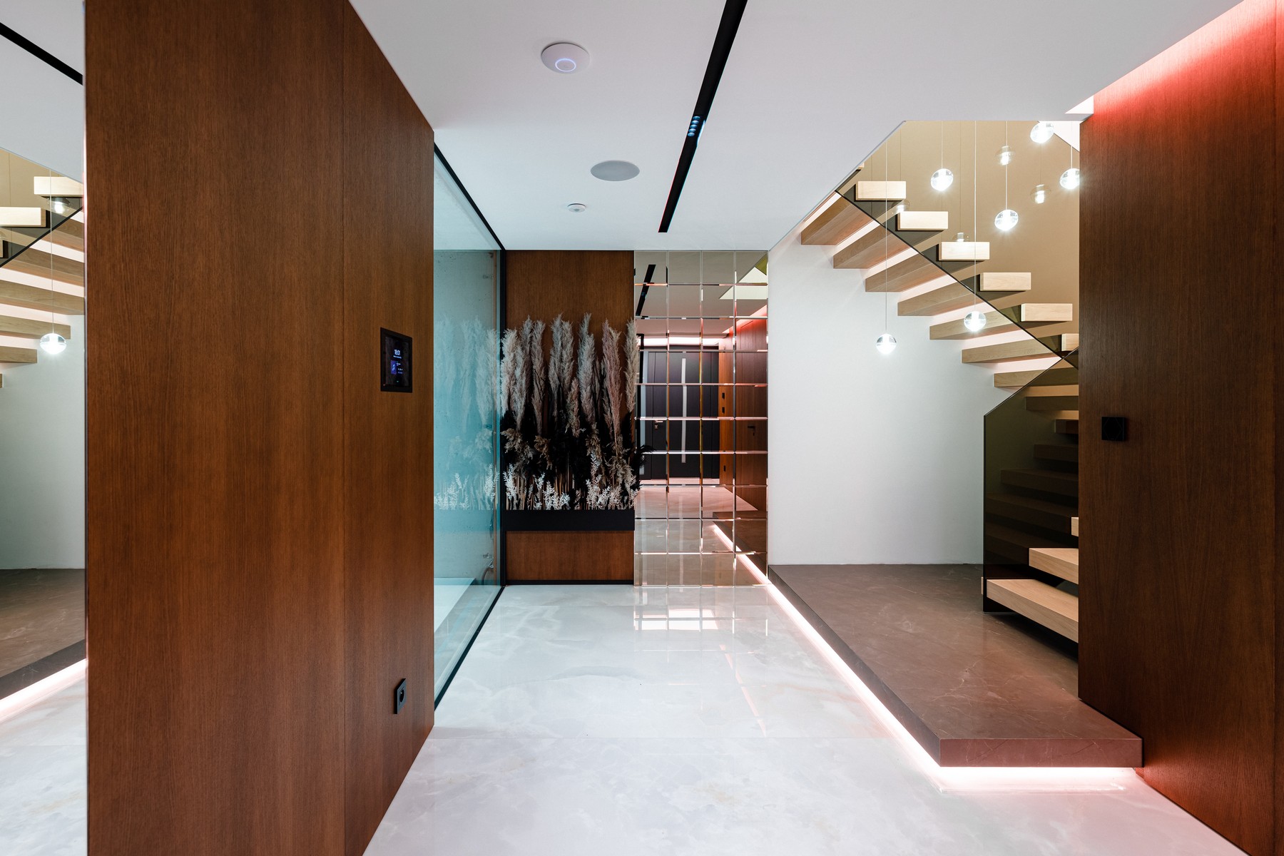 MB Residence - predsieň