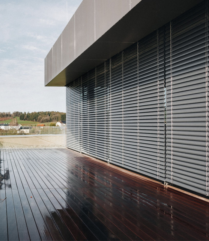 Inteligentné chladenie pomocou automatického tienenia s Loxone