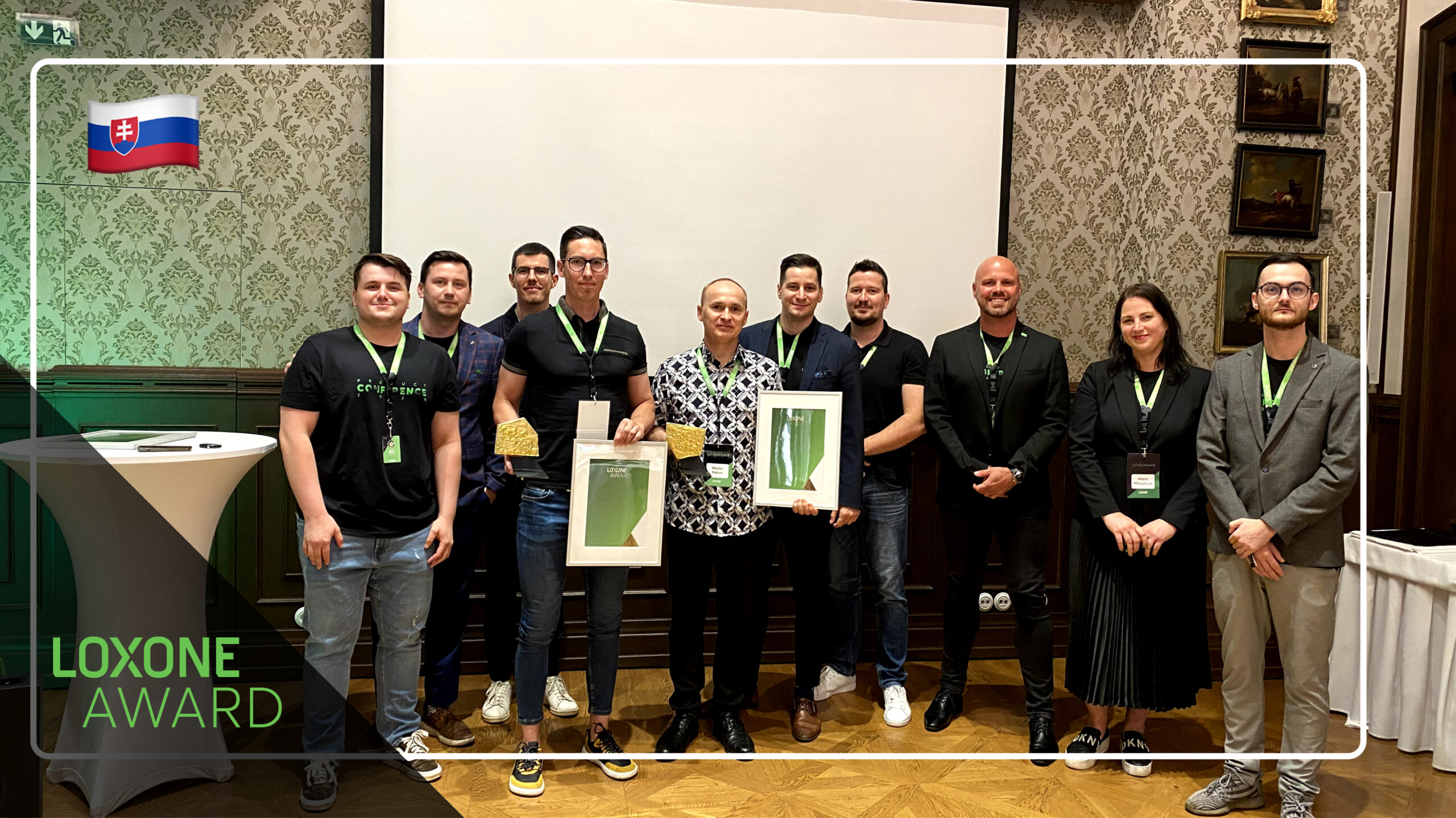 Spoločná fotografia slovenskej pobočky s víťazmi